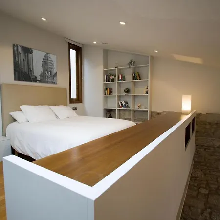 Turisticos Pacios סנטיאגו דה קומפוסטלה